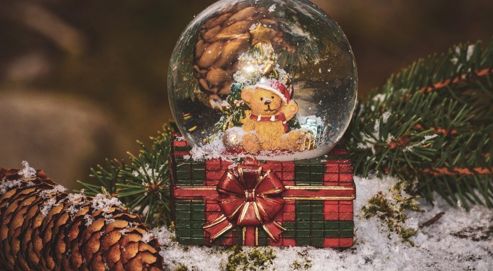 christmas, snow globe, snow-3805623.jpg